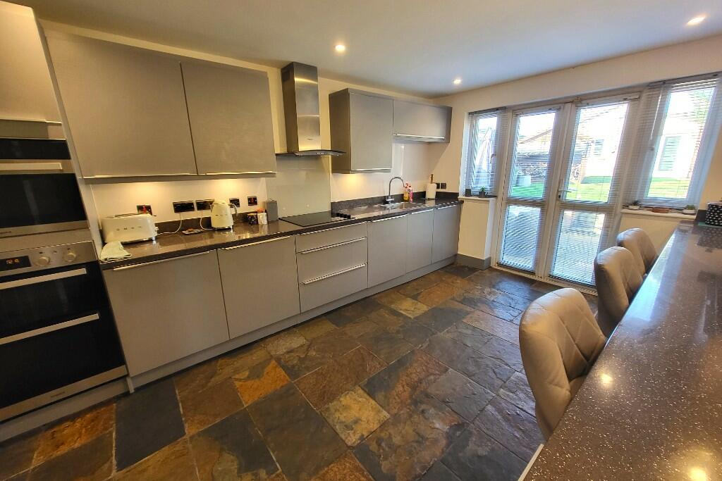 Kitchen (3) 