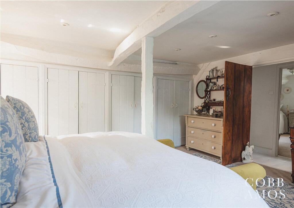 Brick Corner House 142.jpg