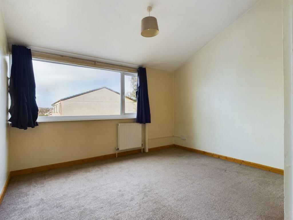 Rear Bedroom