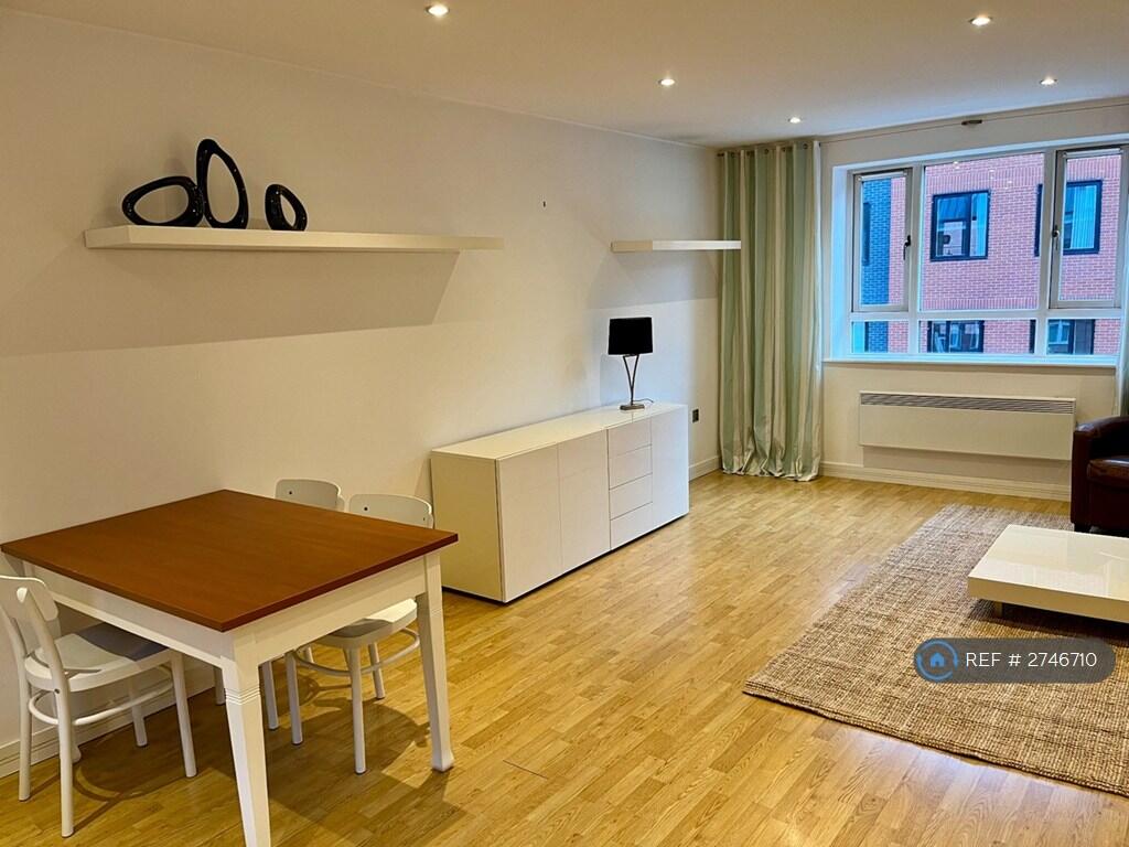 Living / Kitchen