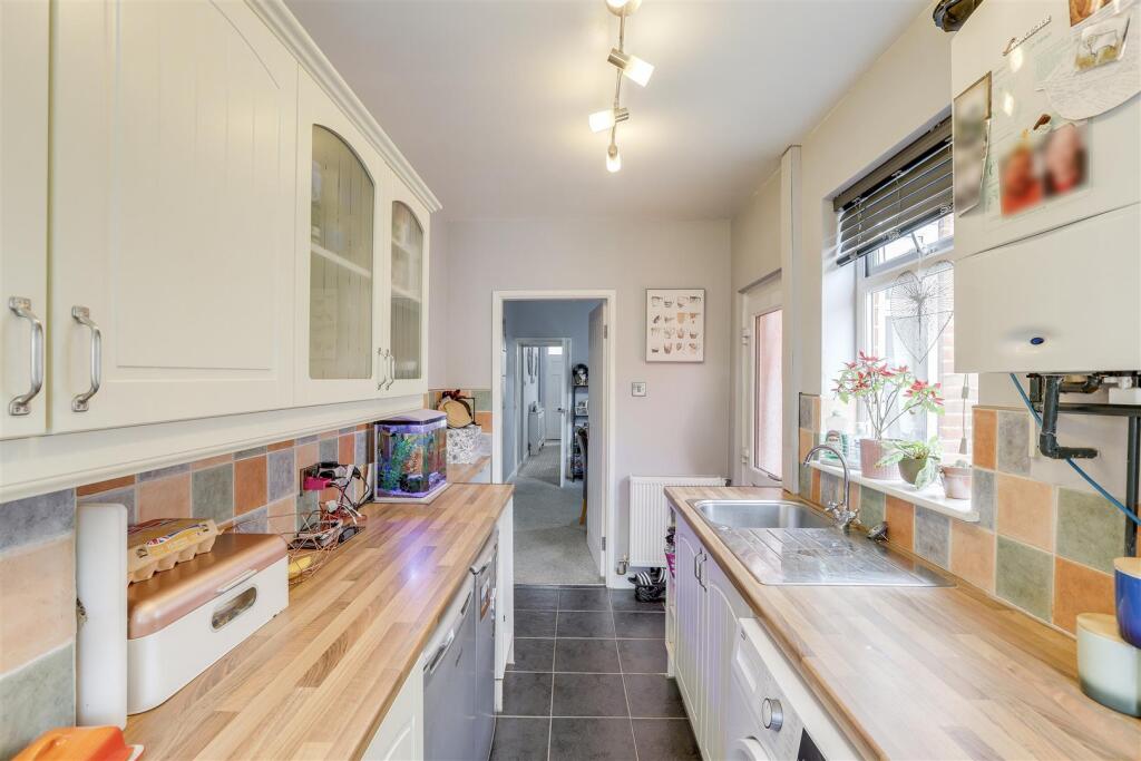 IMG_5973-IMG_5977 copy.jpg