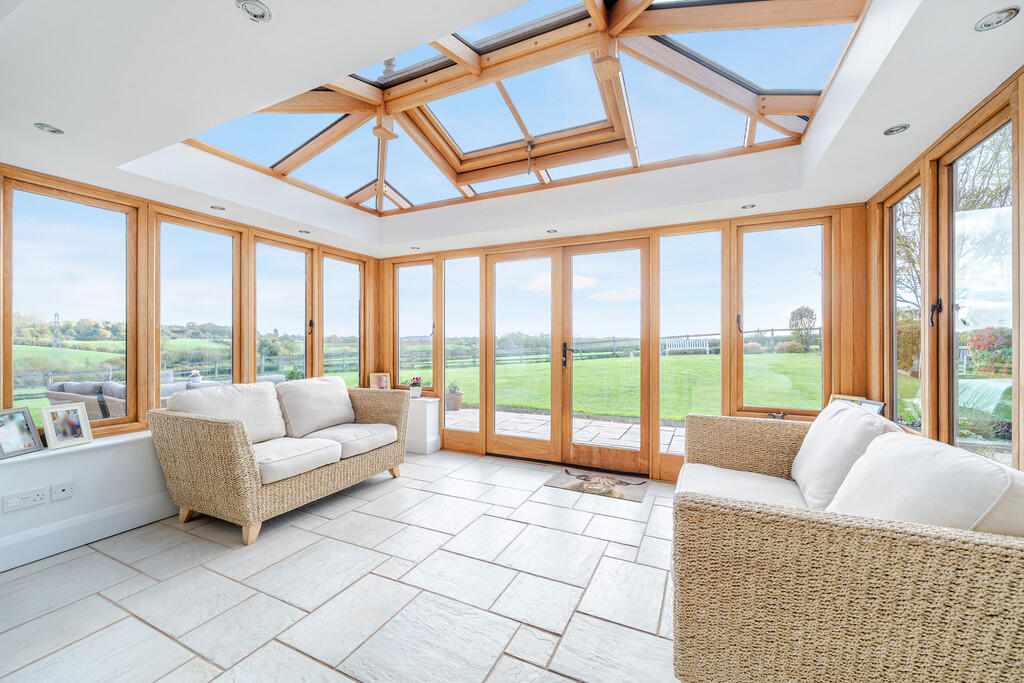 1373289-15-68ff56...