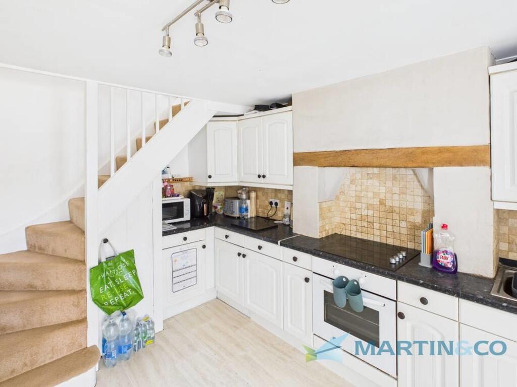 CAM02145G0-PR0076...