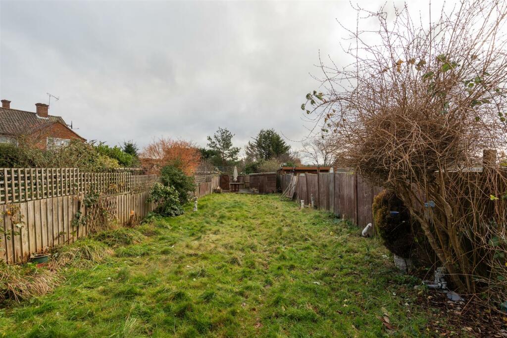 Larkshall Road, E4