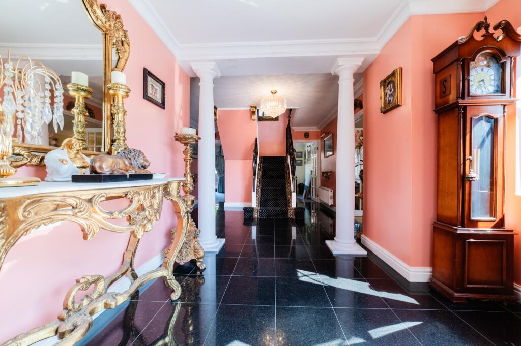 Award-winning Media team on EVERY Listing_31