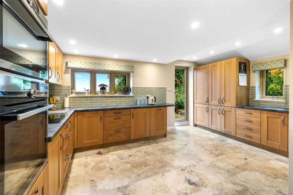 Spacious Kitchen