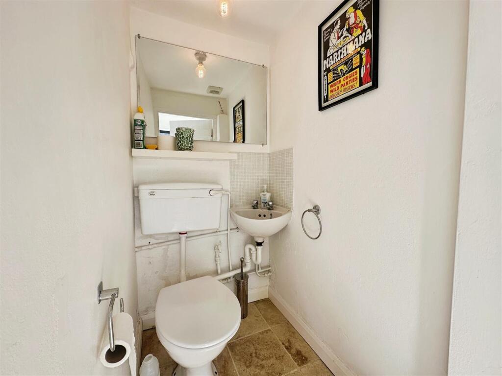 42459db0--451D-8B8F-9A4EC16E1F55-61919-000014B4D4B