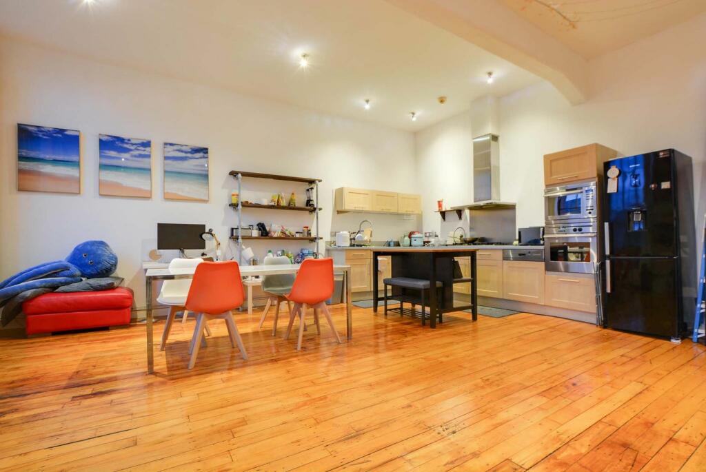 Open Plan Lounge Diner and Kitchen