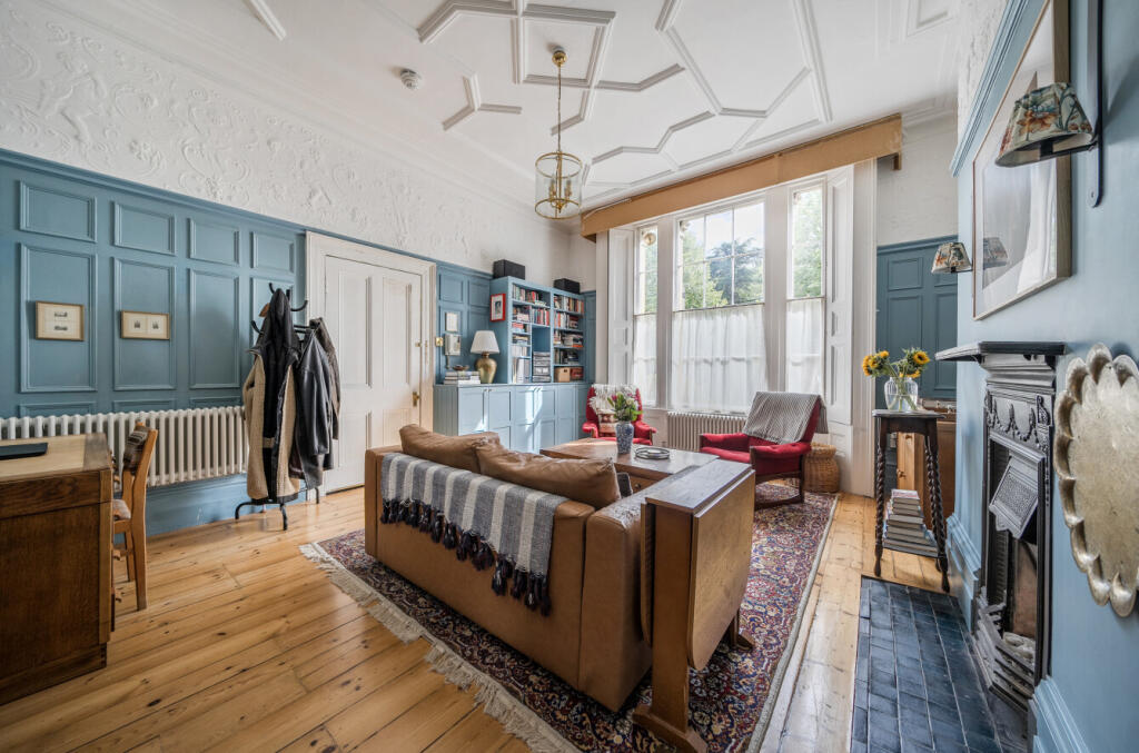 1348000-11-68c02a...