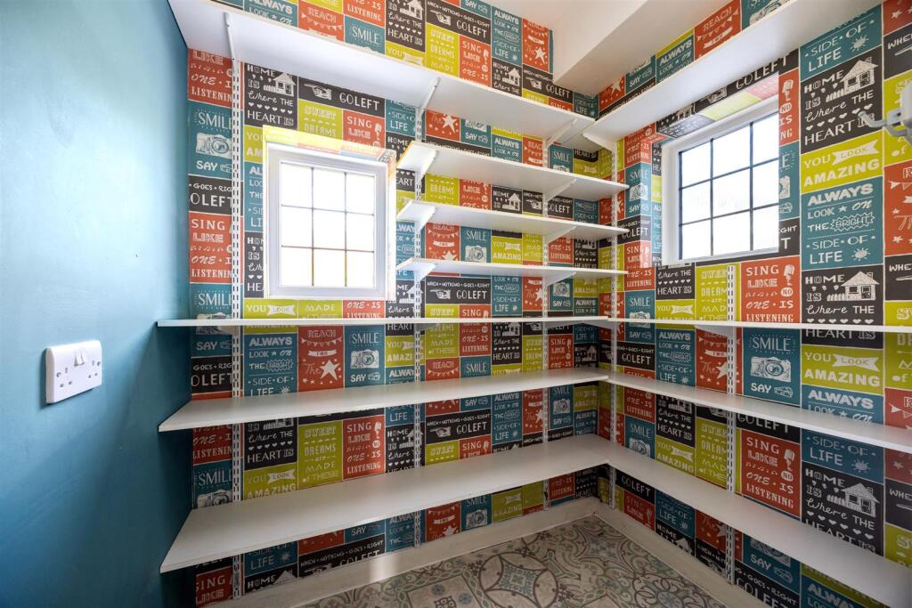 Grange Park, 14-032.jpg