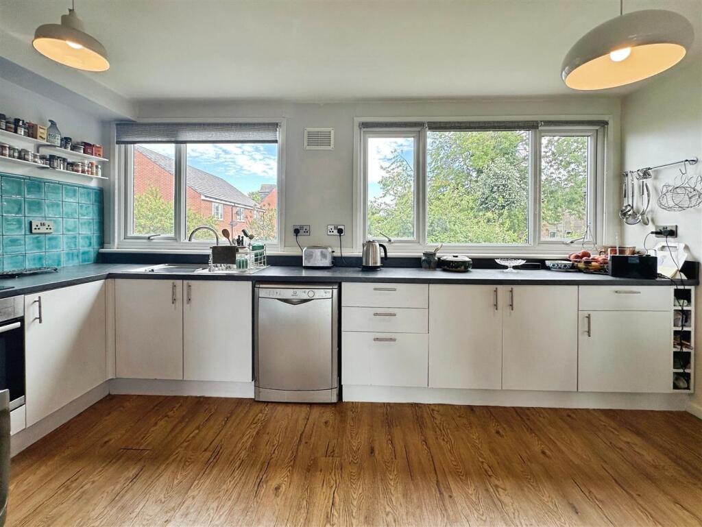 93eb4e10--4B8E-9191-07AE0F5784A1-62047-0000313DCB5