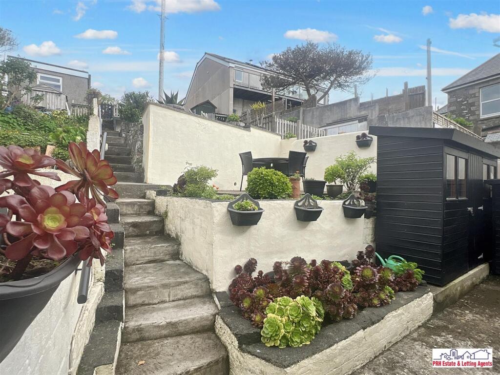 Garden, Parking &amp; Views