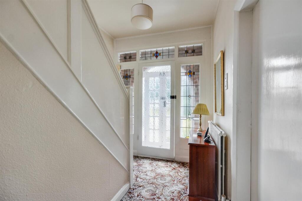 Entrance Hall_2.jpeg