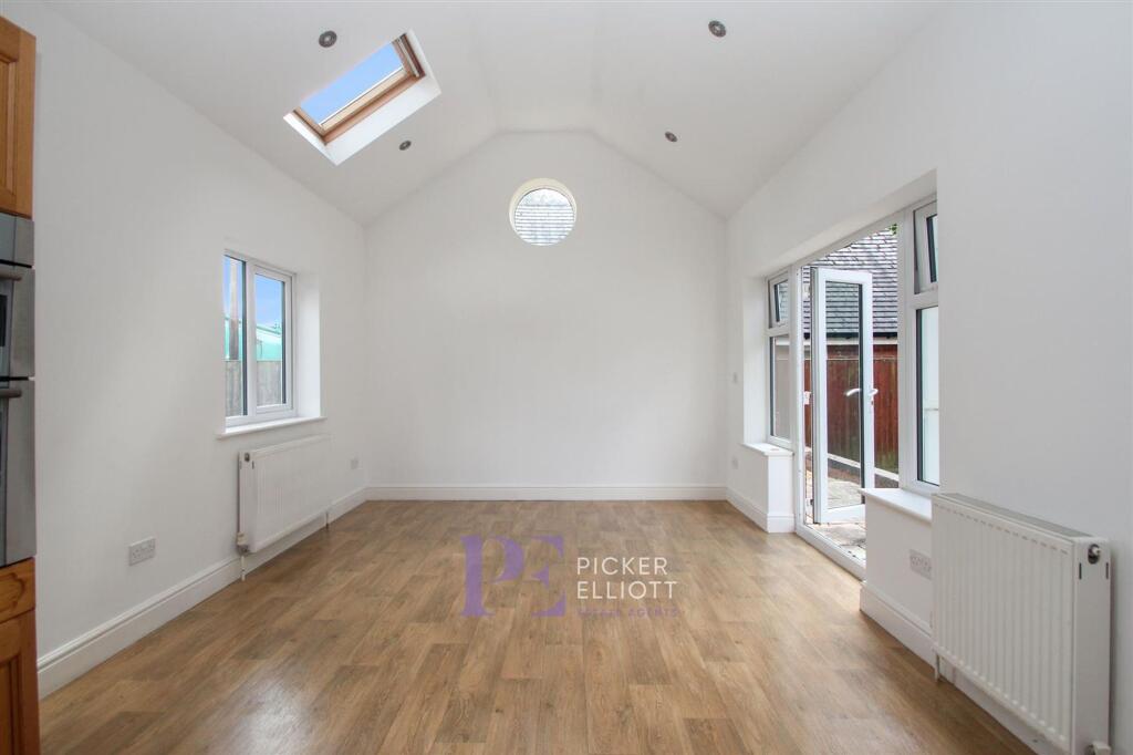 Extended Living/Dining Kitchen