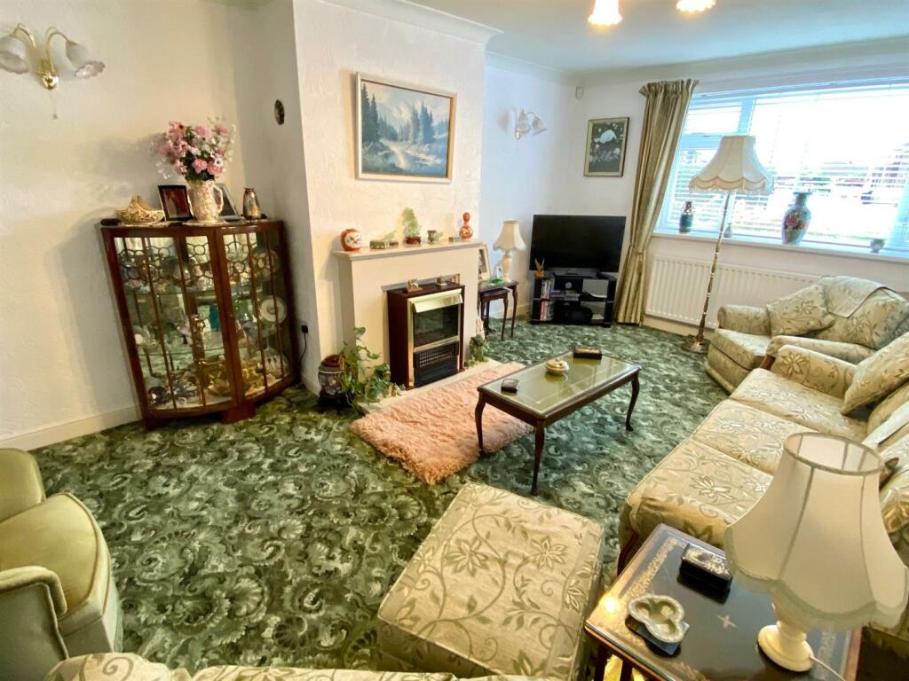 water royd avenue 28 lounge 2.jpg