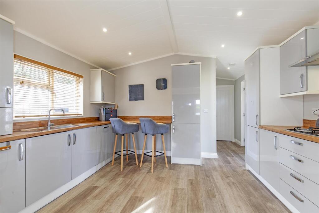 Superb Integrated Kitchen