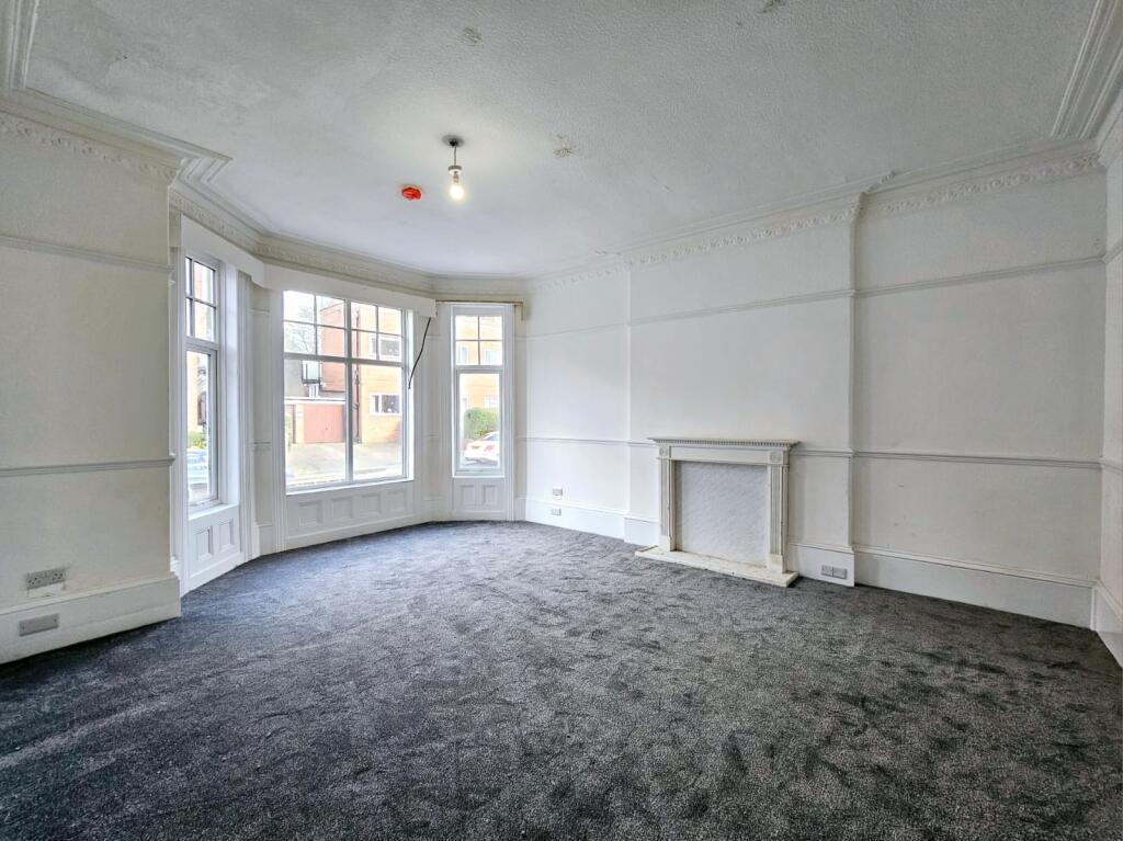 00f4a812-e2b0-4bce-b7b2-5ea6e5896d94