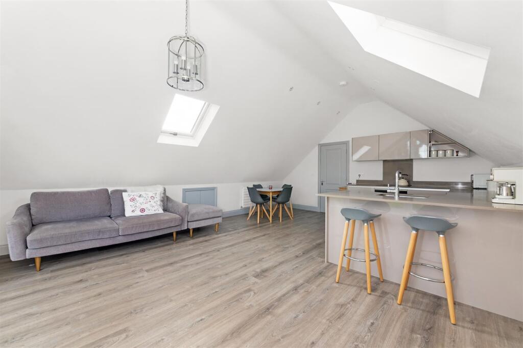 Kitchen/Reception Room