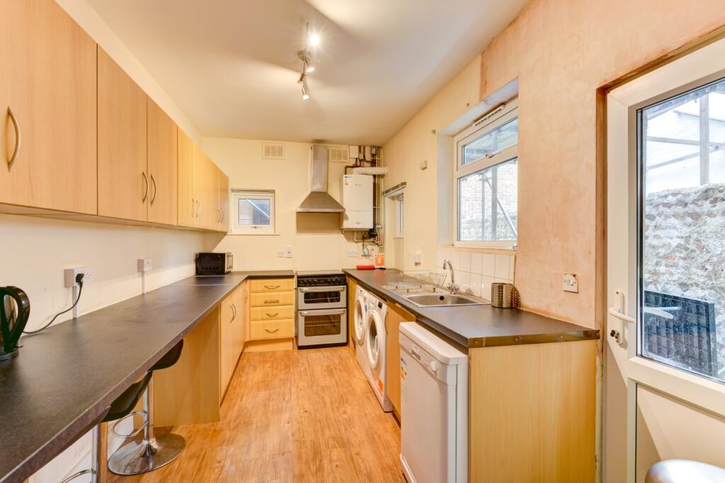 12 Pevensey Road Kitchen