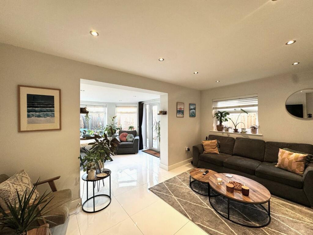 WhatsApp Image 2025-01-02 at 09.22.15_5409a88c.jpg