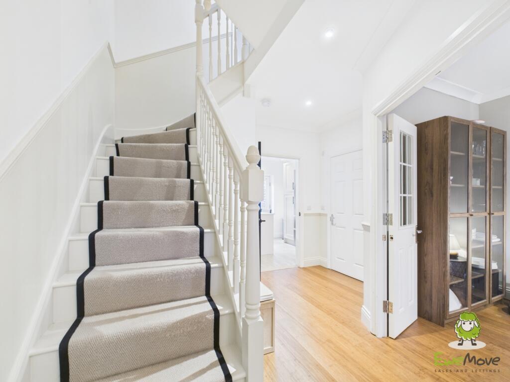 EweMove Estate Agents Basingstoke - Gaiger Avenue 