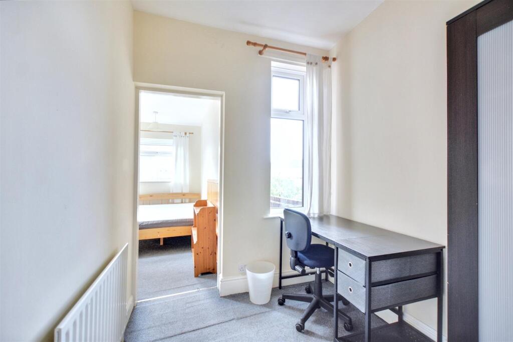 Dressing Area_1.jpeg