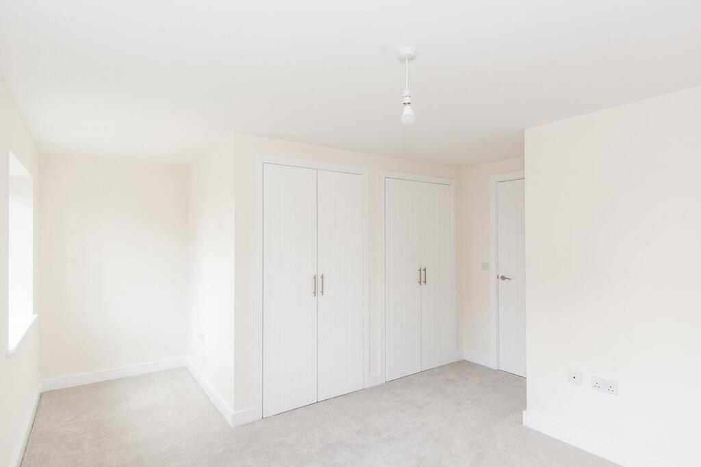 (Bedroom One Photo Two)