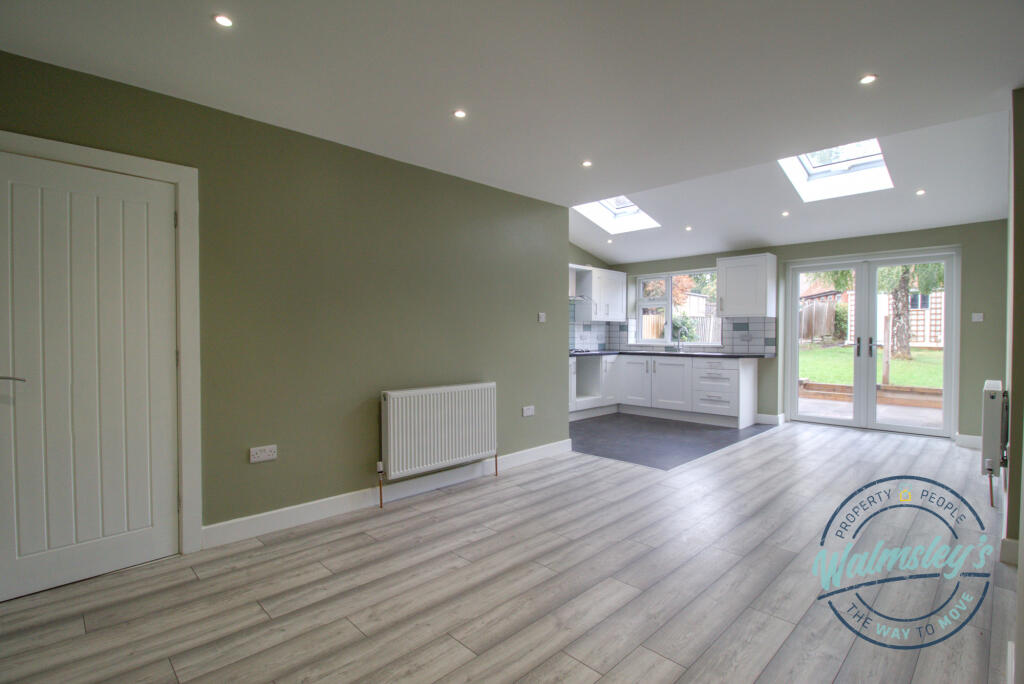 Family dining &amp; kitchen extension
