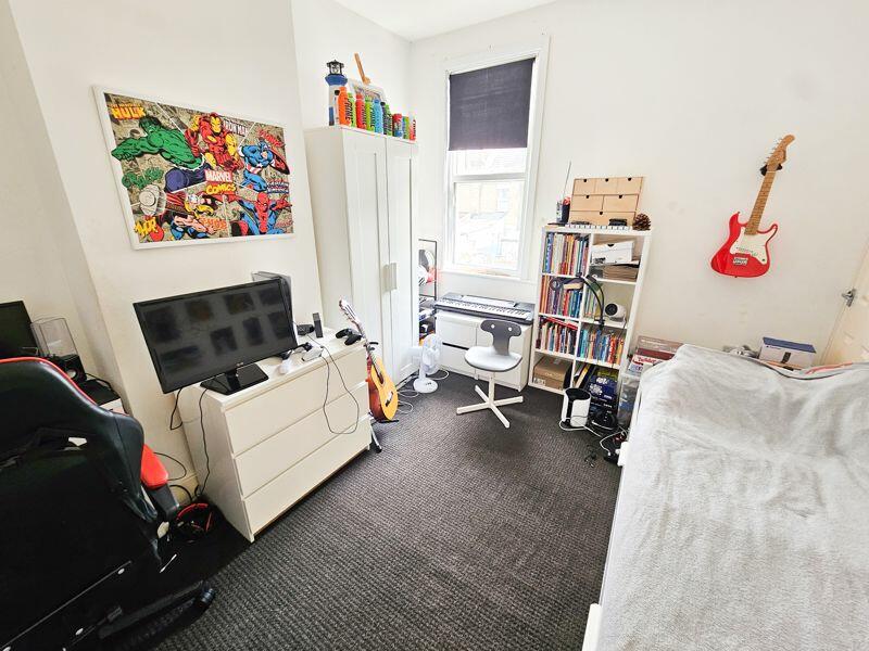 Photo 8