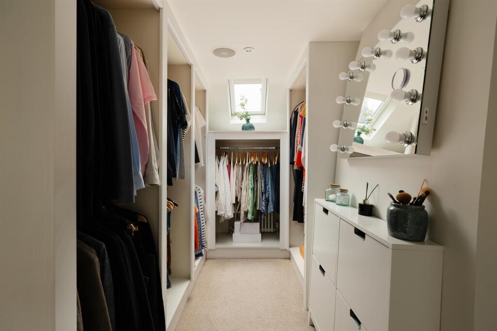 Principal Bedroom Suite