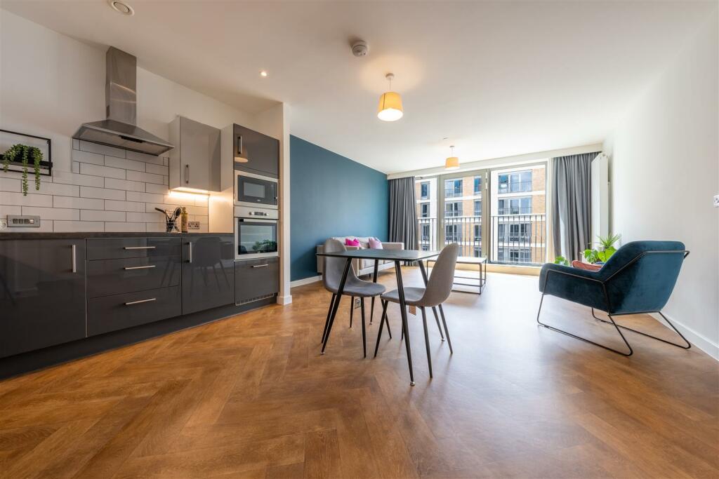Flat 4-4 (1).jpg