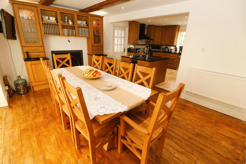 Kitchen/Breakfast Room