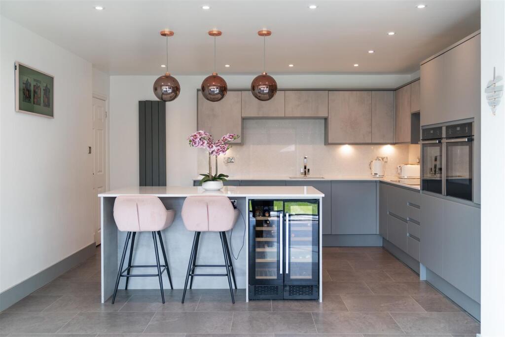 Kitchen-9.jpg