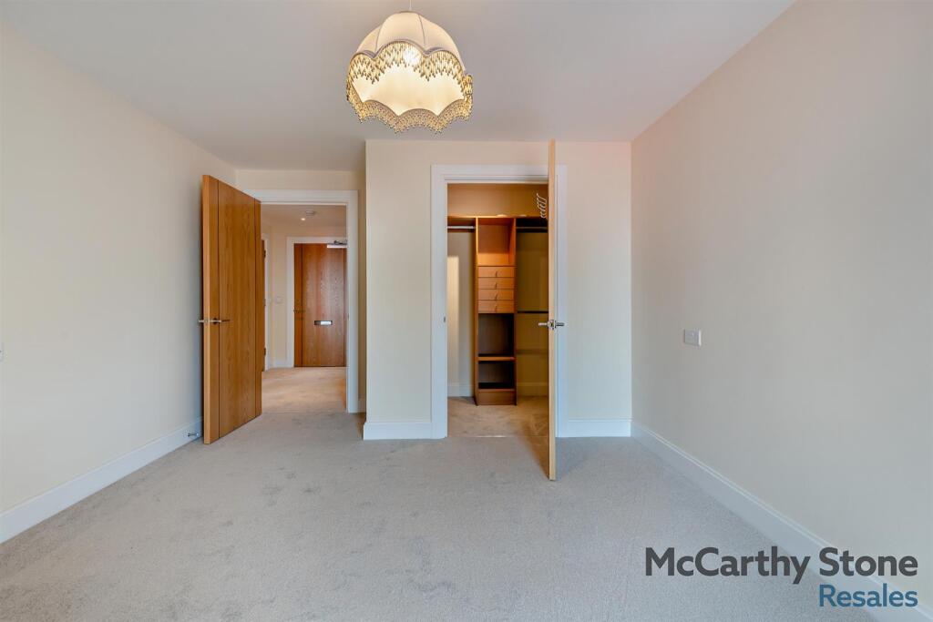 8655178-interior03-800.jpg