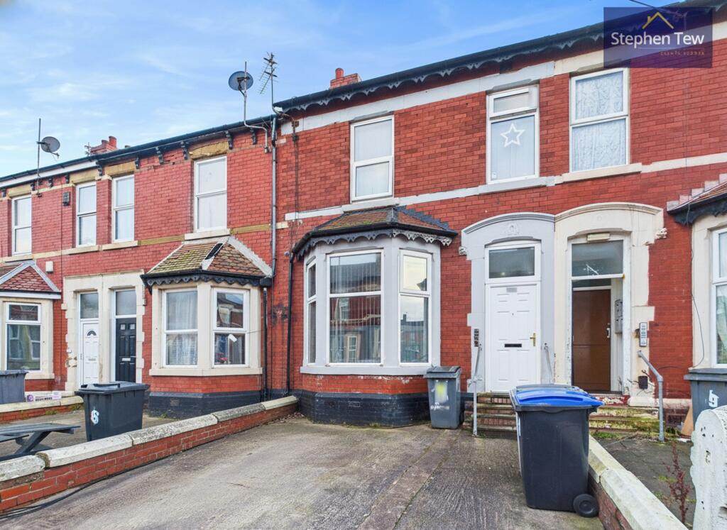 Clevedon Road, Blackpool, FY1
