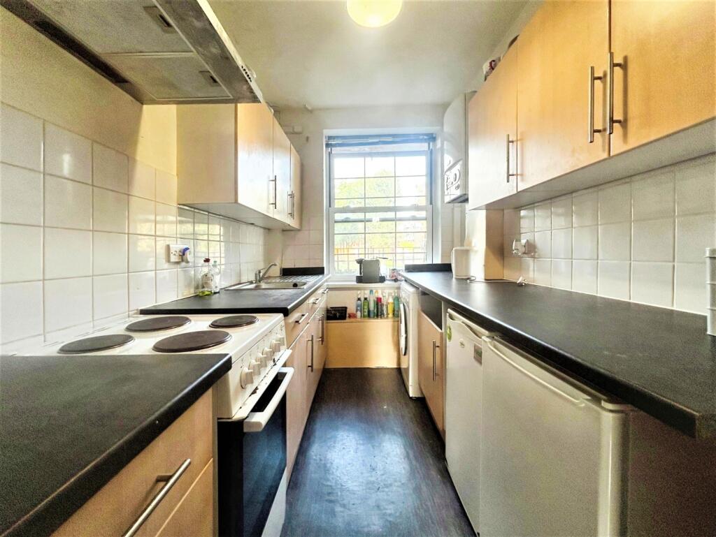 Kitchen (2)