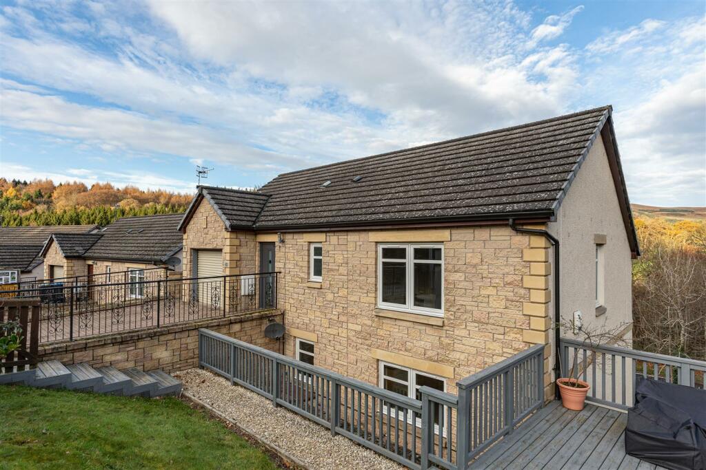 3 William Law Gardens Galashiels 62.JPG