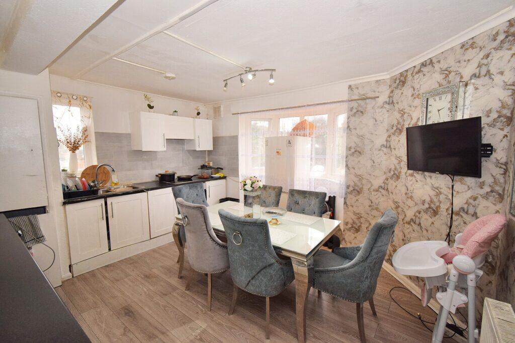 4A Alma Road - Dining Room