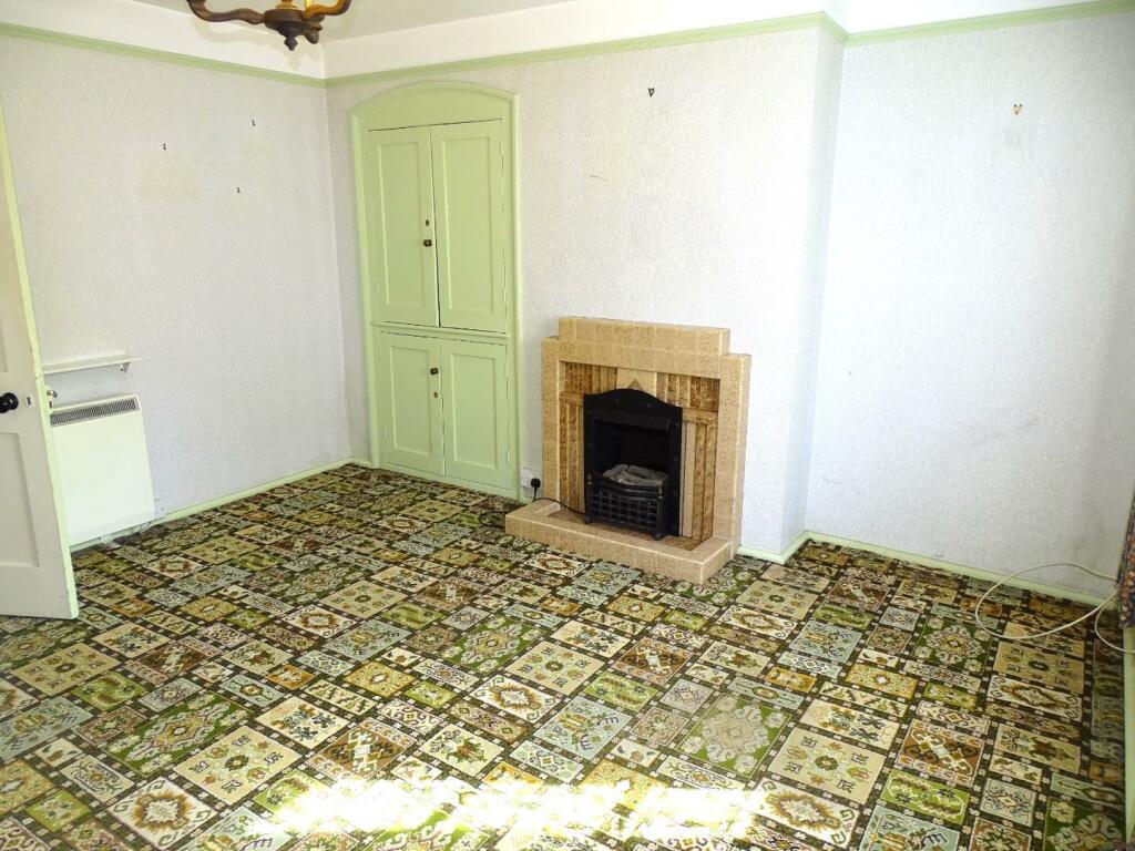 SITTING ROOM