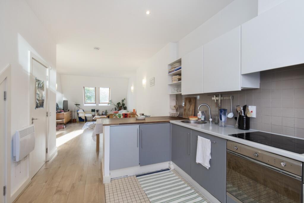 Red Square, 3 Pia...