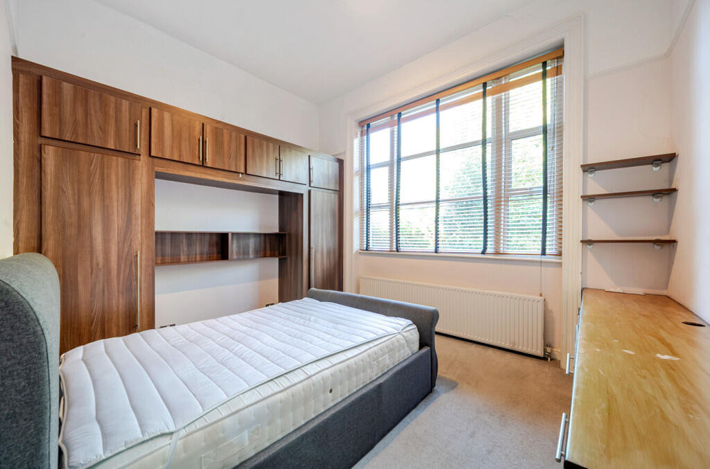 1361248-10-68db9b...