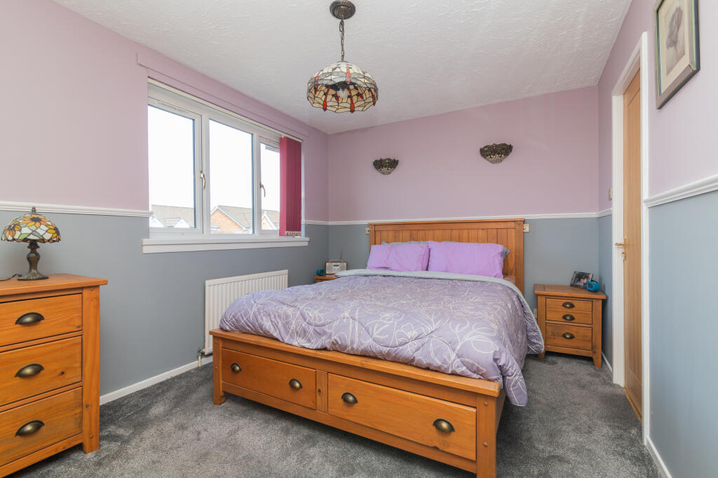 39 fischer gardens  Paisley  Pa1 2st L-11