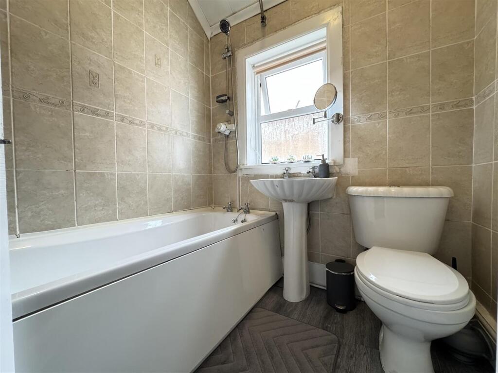 IMG_5495 (Large).JPG