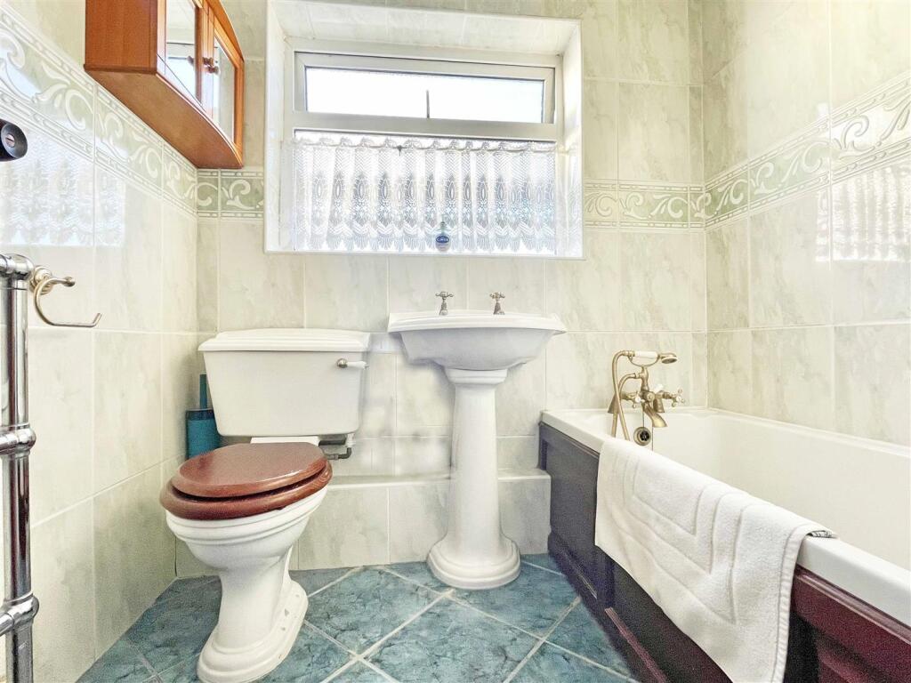 bath 2 2 2.jpg