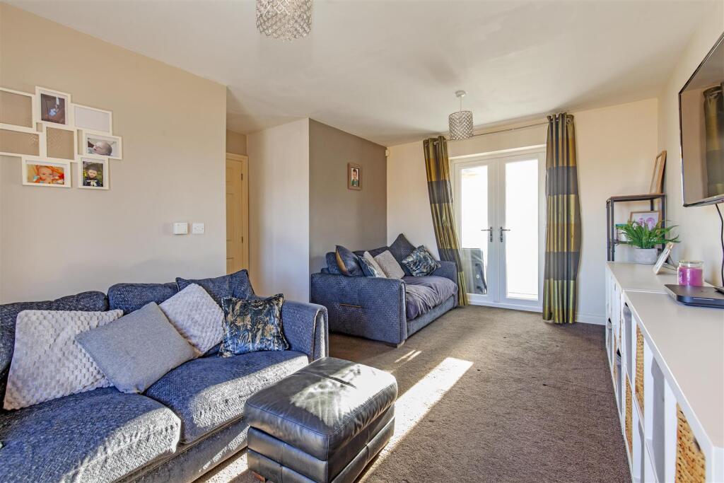 Reception Room-1.jpg