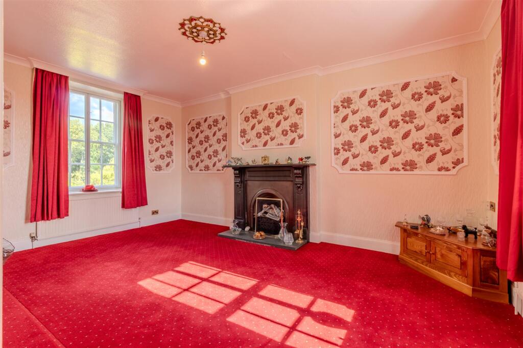 Cliffe House (21 of 36).jpg