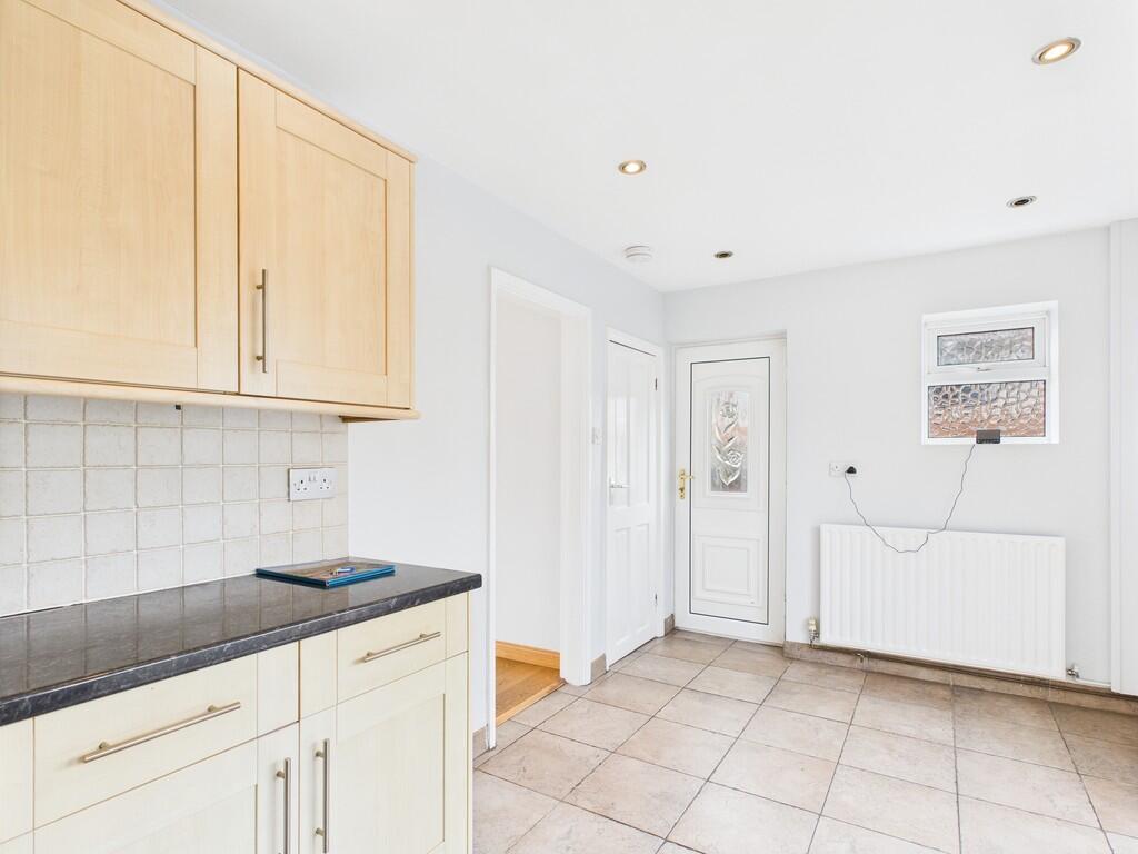 CAM03582G0-PR0124...