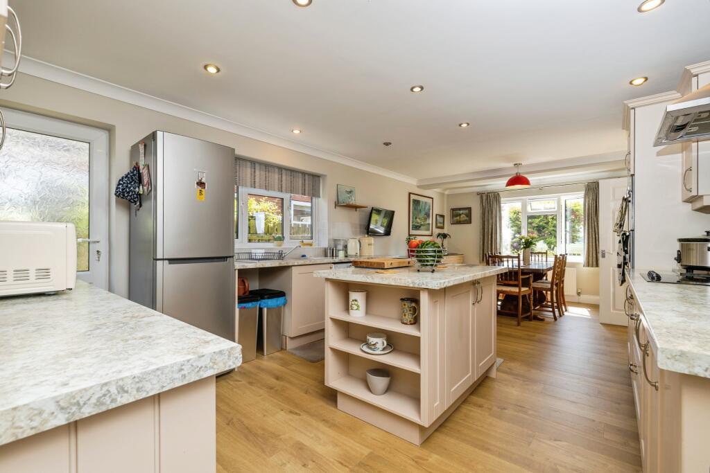 Kitchen diner