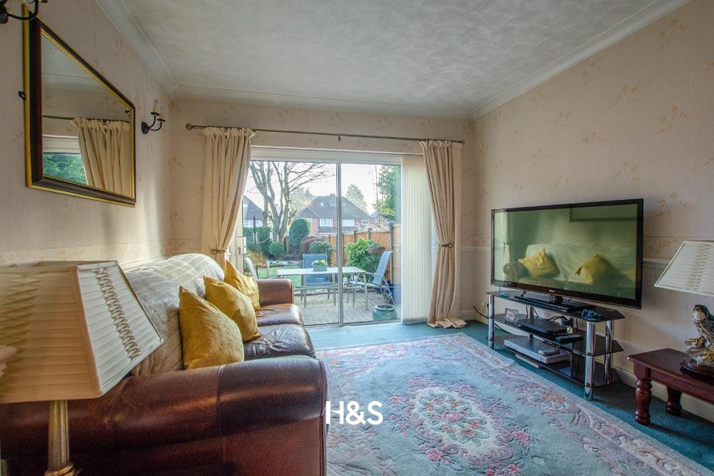 27 Studland Road - rear reception..jpg