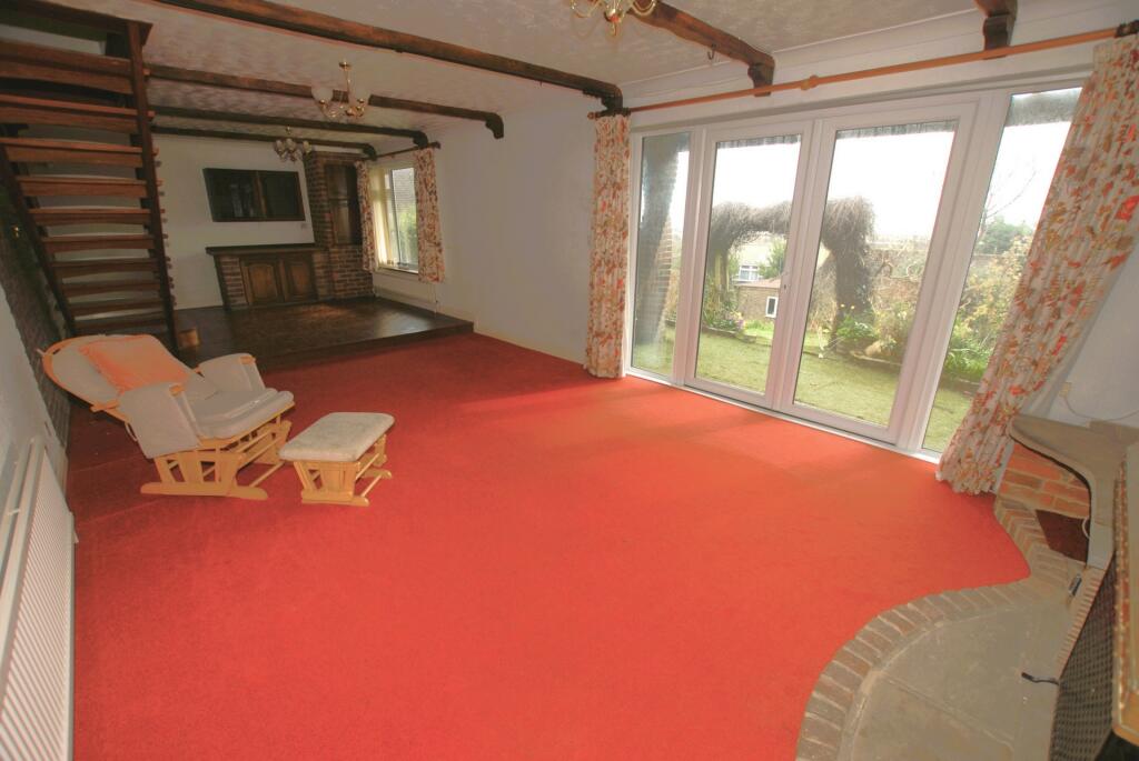 Sitting/Dining room